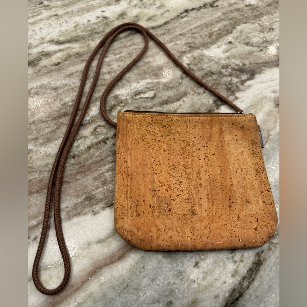 Sidekick Crossbody Bag. Spicer bag of San Francisco. Cork bag. Like new.
